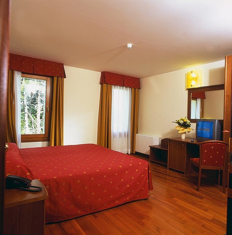 Ghirano Hotel Dall'Ongaro מראה חיצוני תמונה