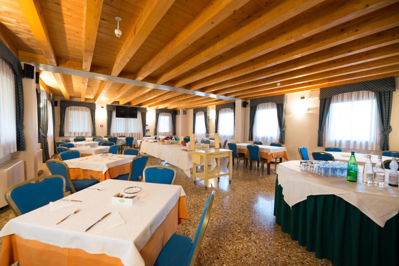 Ghirano Hotel Dall'Ongaro מראה חיצוני תמונה