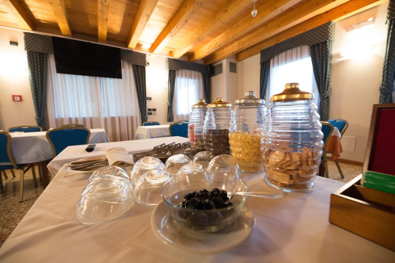 Ghirano Hotel Dall'Ongaro מראה חיצוני תמונה